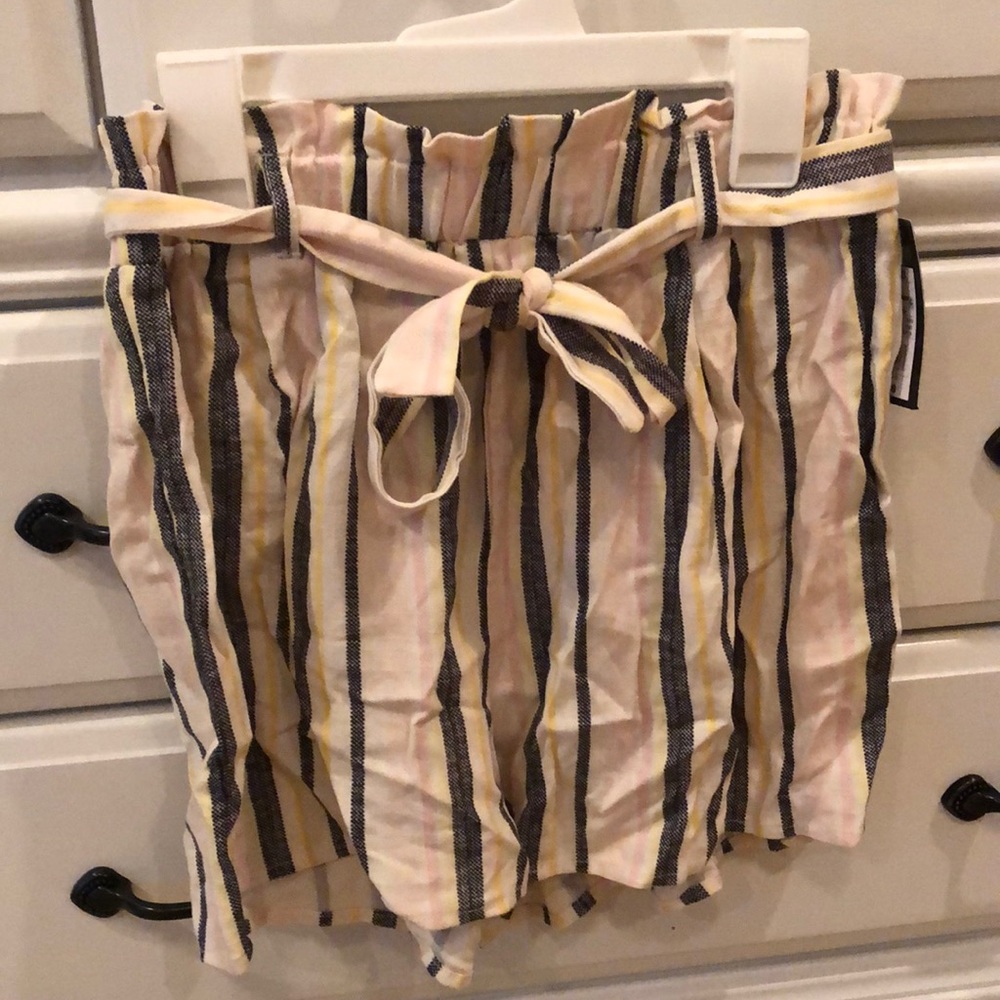 Art Class Girl’s Linen Shorts Size L (10/12)